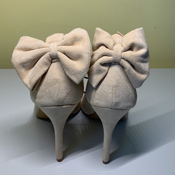 ZBY Tan Pointed Toe Ankle Strap Heels - Picture 7 of 11